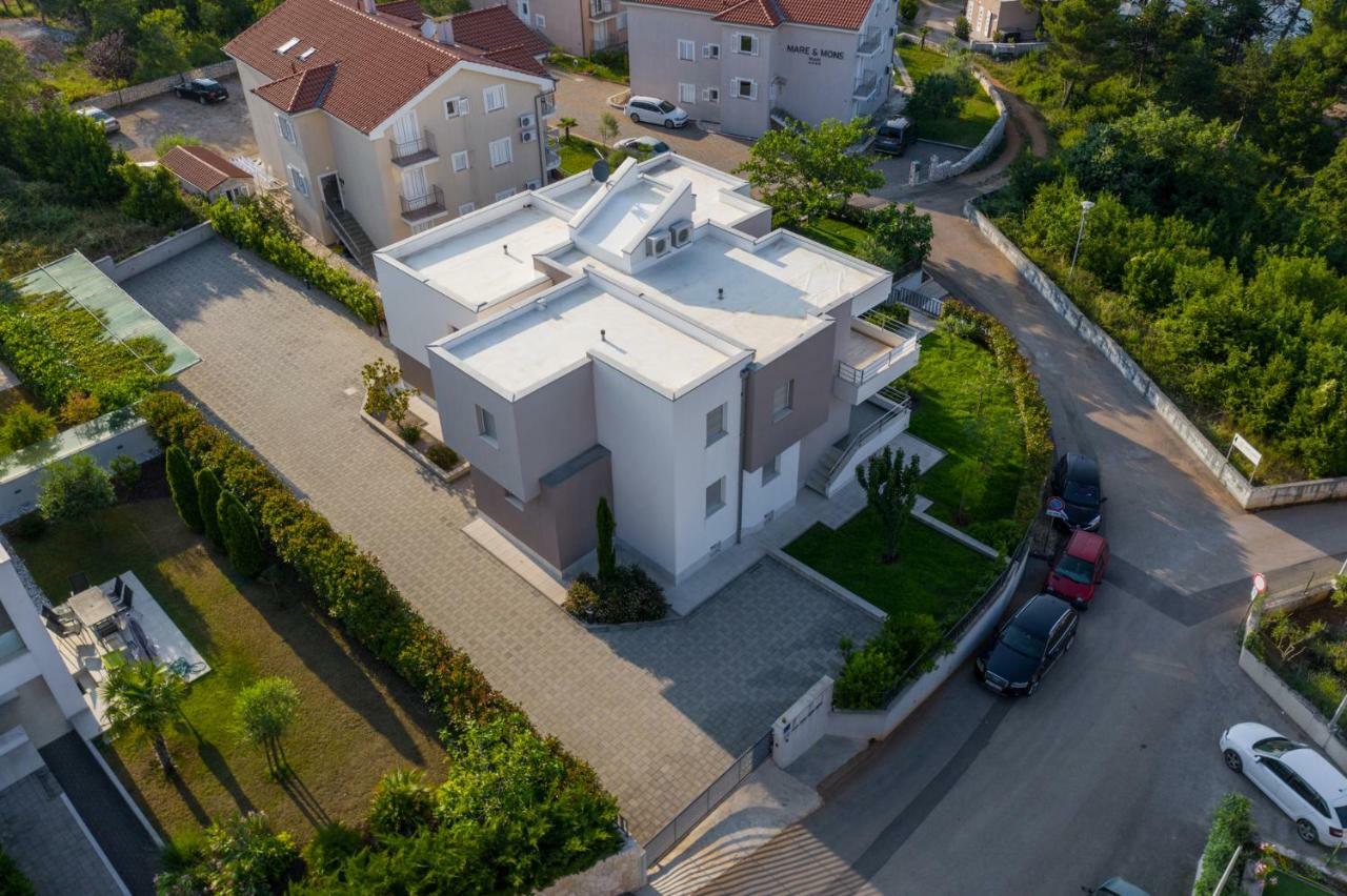 Apartment Rova マリンスカ エクステリア 写真