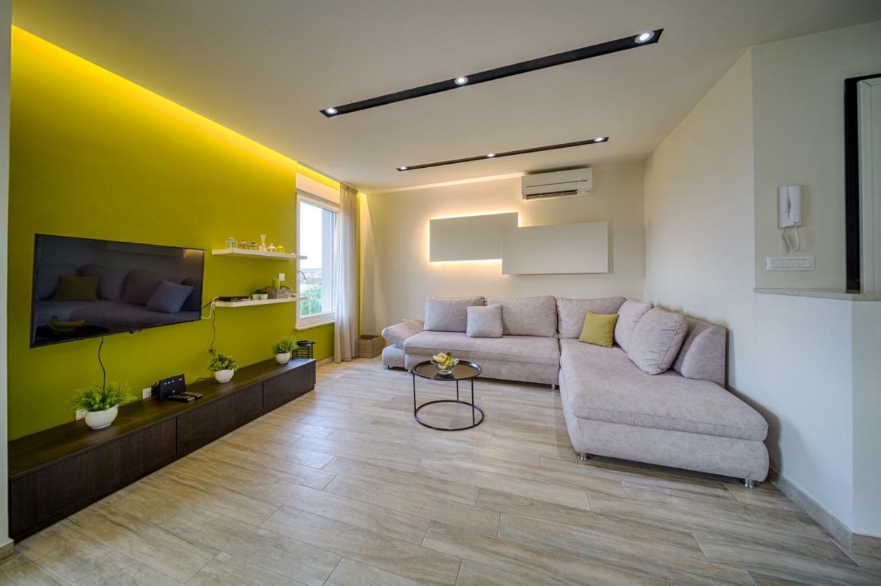 Apartment Rova マリンスカ エクステリア 写真