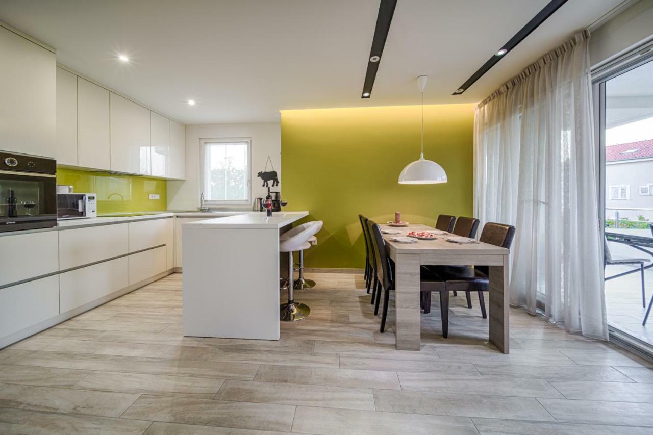 Apartment Rova マリンスカ エクステリア 写真